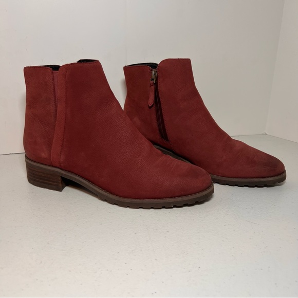 Caslon Shoes - Caslon Burgundy Booties Stretch Shoe Size 7.5 Like New